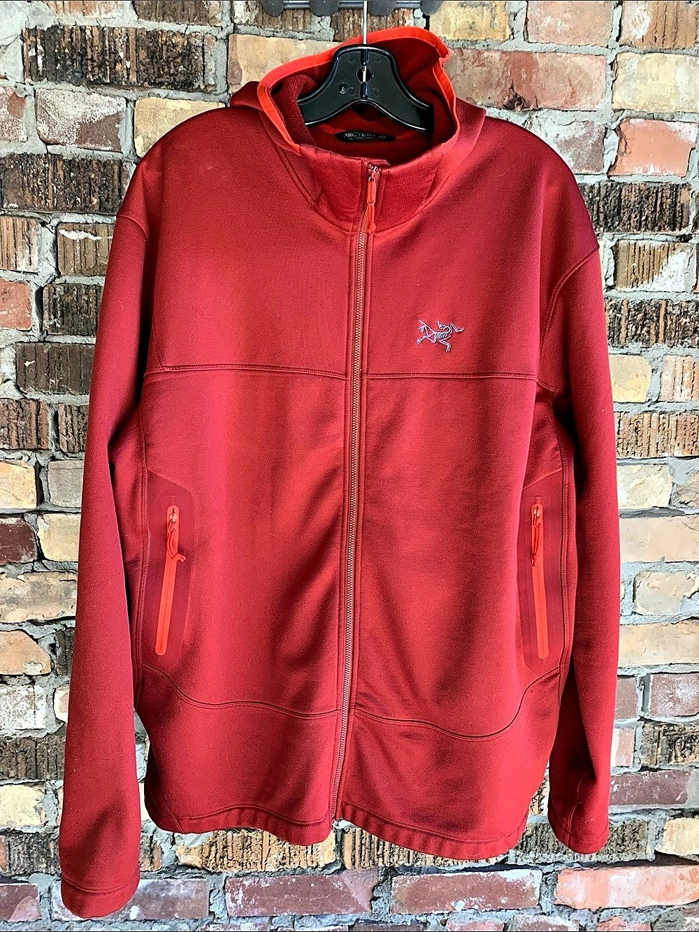 Arc'teryx Covert Hoody Red Full-Zip Jacket Like New